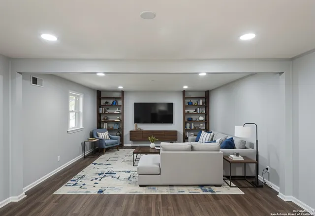 $149,900 | 446 Concord Place, San Antonio, TX 78201