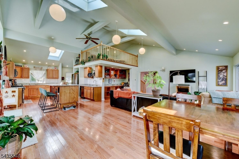 11 Mt Crest Road Oak Ridge, NJ 07438 - Photo 12 of 36