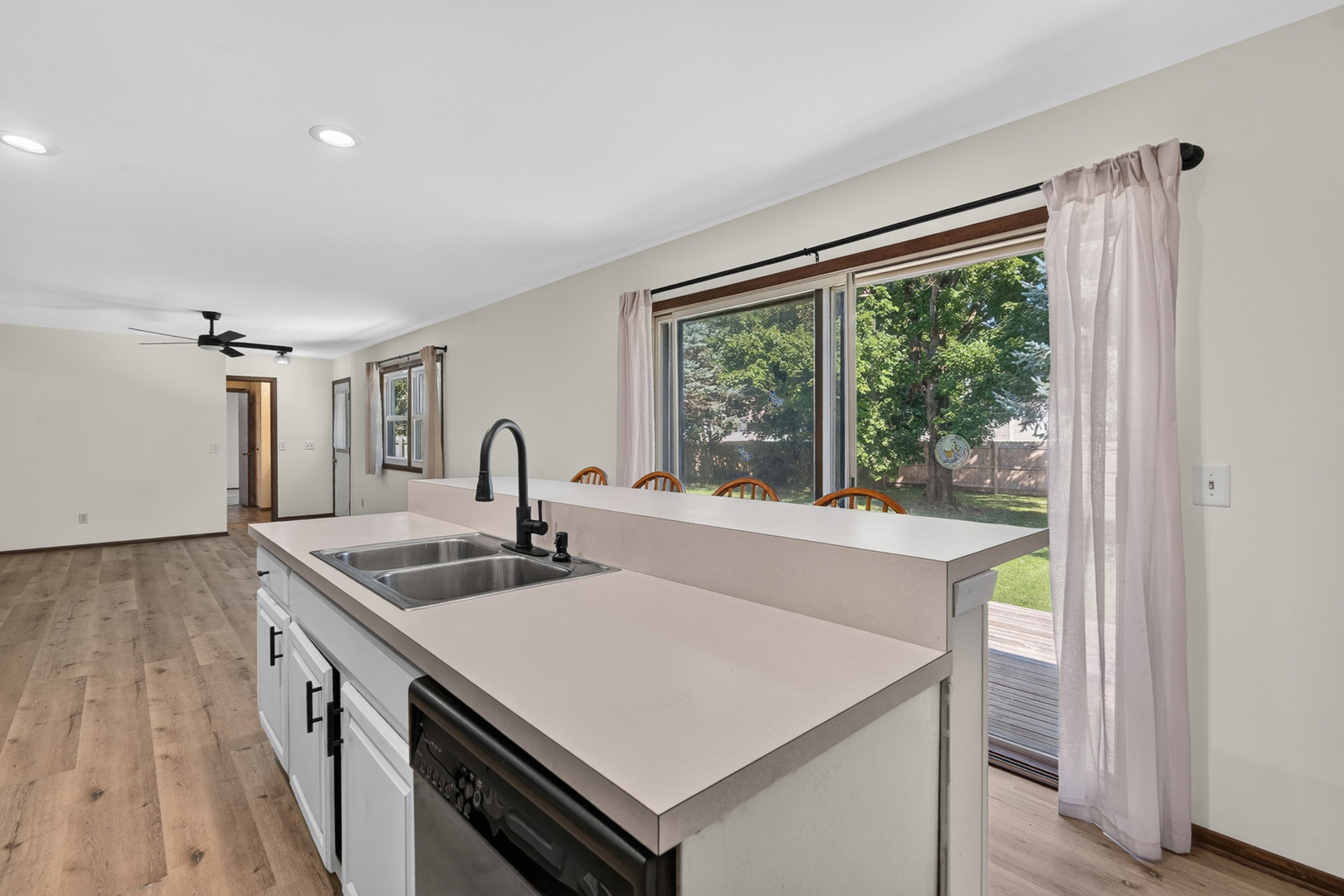 16 Sherwick Road Oswego, IL 60543 - Photo 17 of 45 Gallery Image 17