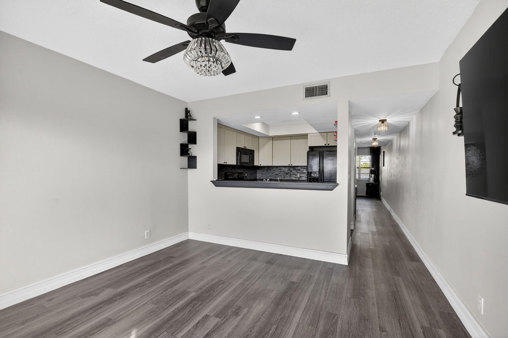 9500 Southwest 3rd Street, Unit 213 Boca Raton, FL 33428 - Photo 14 of 42 Back family room