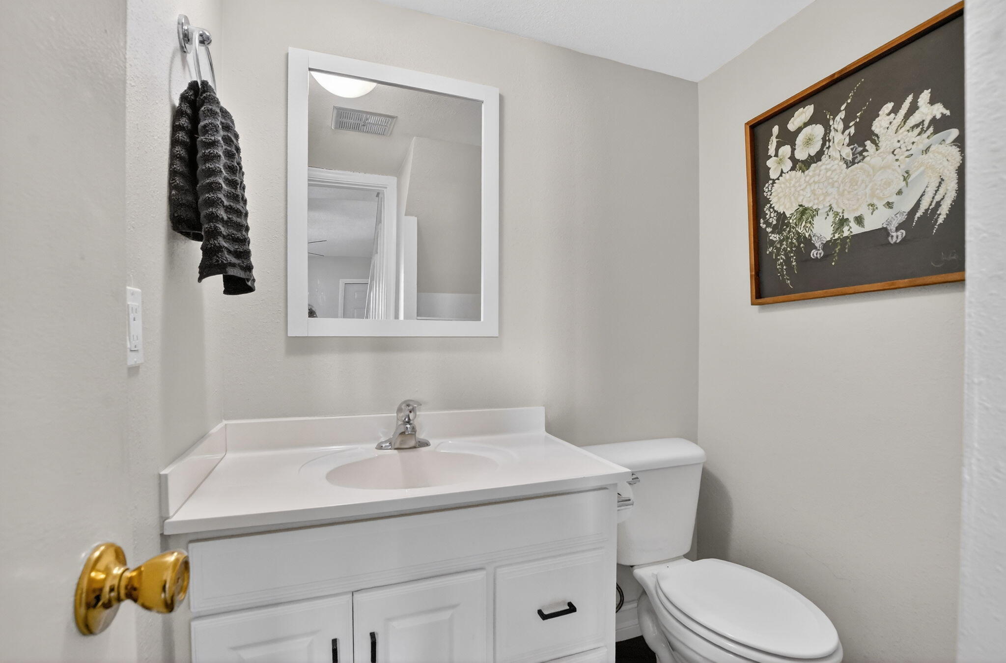 9500 Southwest 3rd Street, Unit 213 Boca Raton, FL 33428 - Photo 19 of 42 Main floor half bath