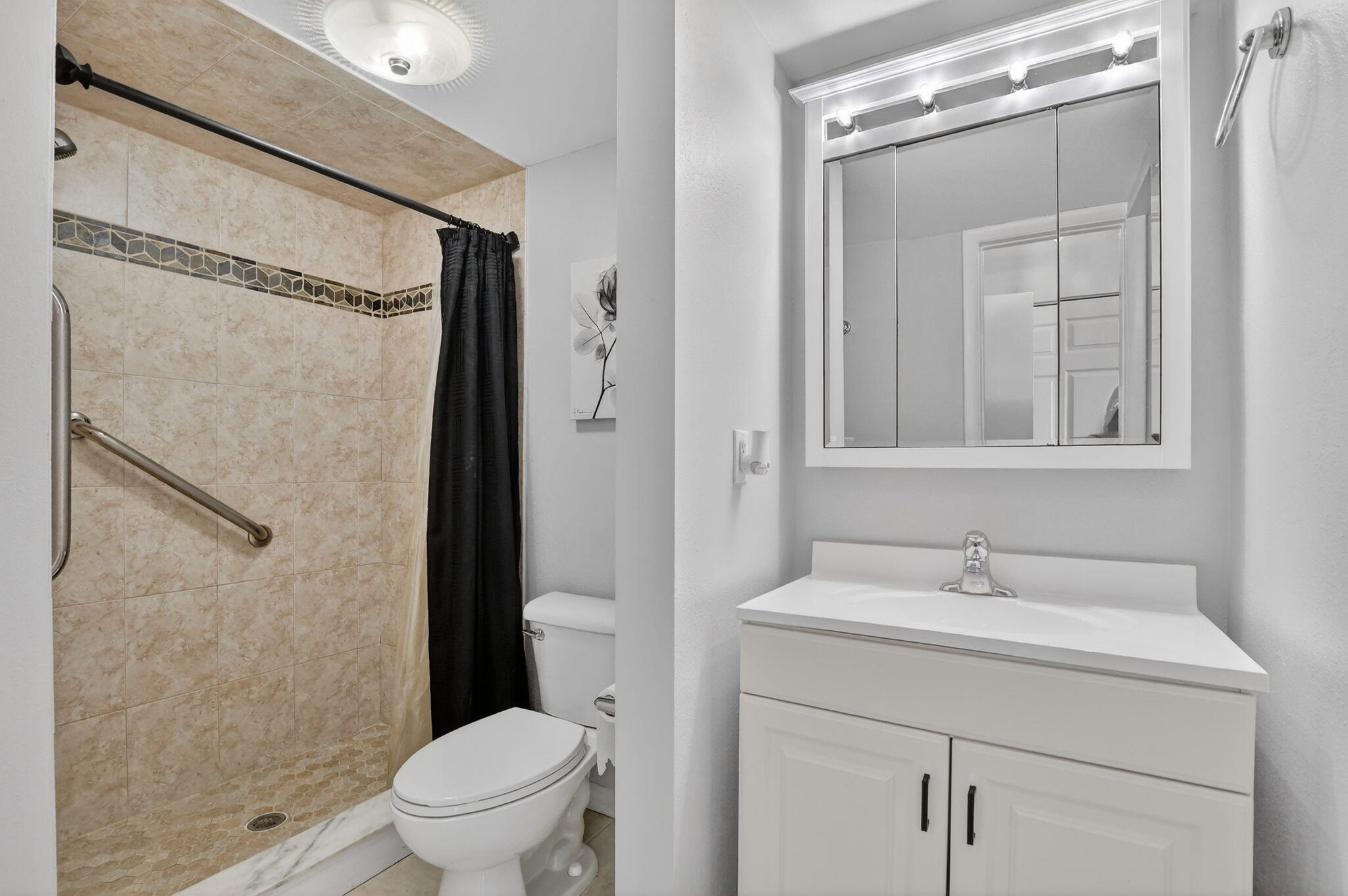 9500 Southwest 3rd Street, Unit 213 Boca Raton, FL 33428 - Photo 25 of 42 Primary bath