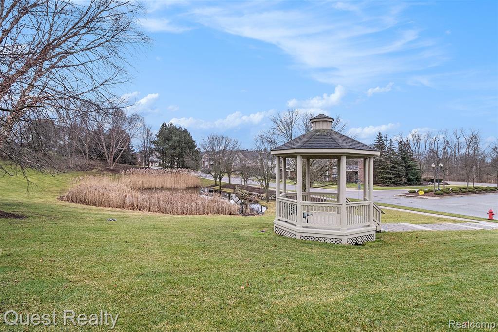 1895 Flagstone Circle Rochester, MI 48307 - Photo 26 of 30