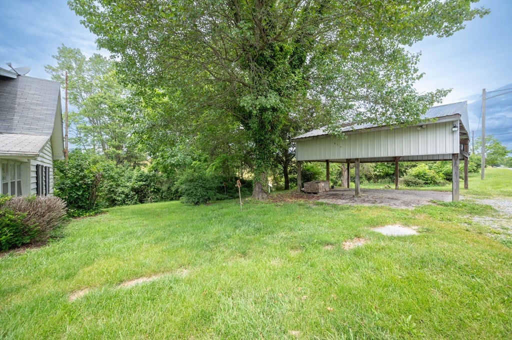 1720 West Ridge Road Wytheville, VA 24382 - Photo 10 of 70 Gallery Image 10