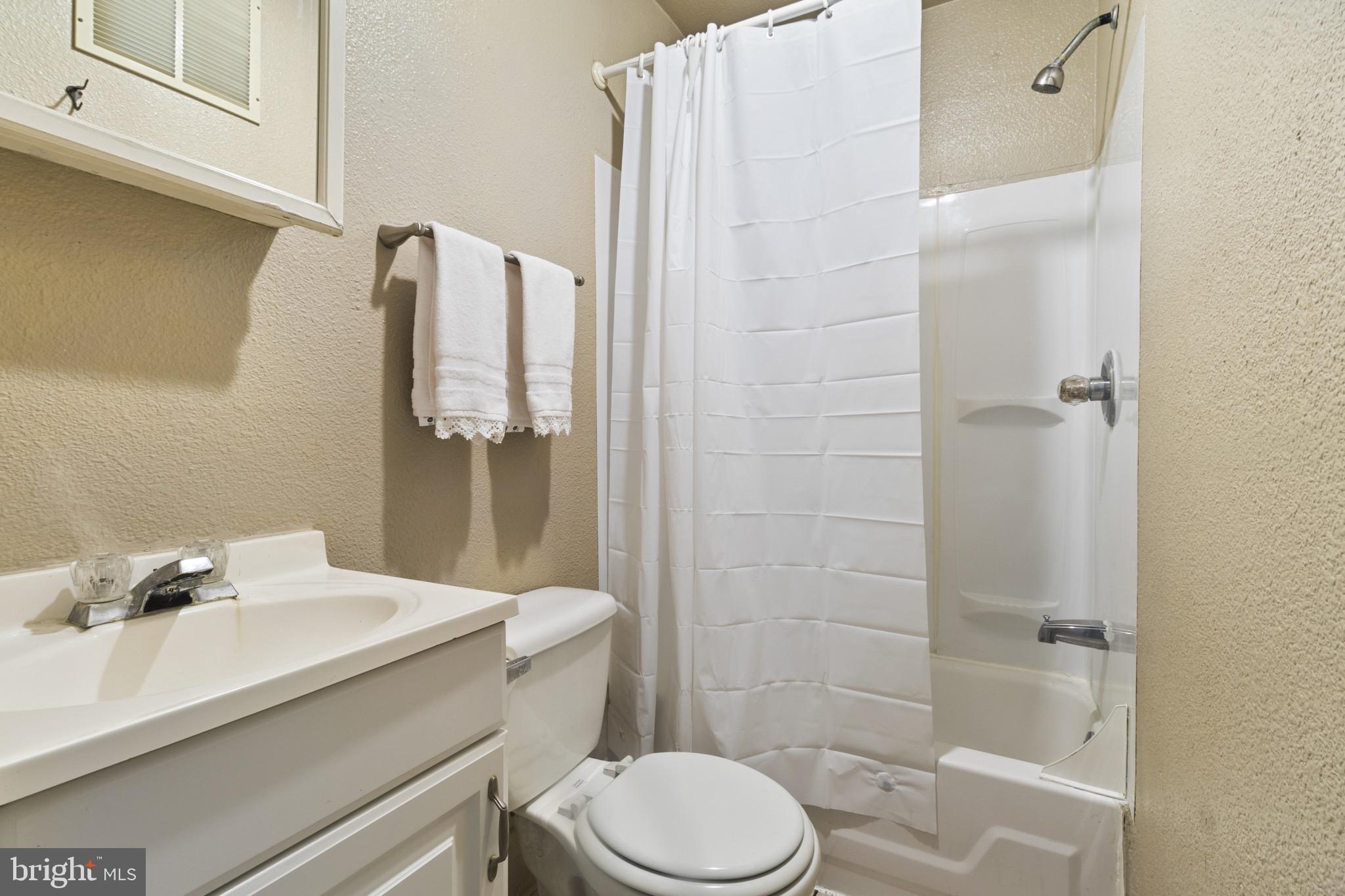 760 George Street Norristown, PA 19401 - Photo 12 of 29