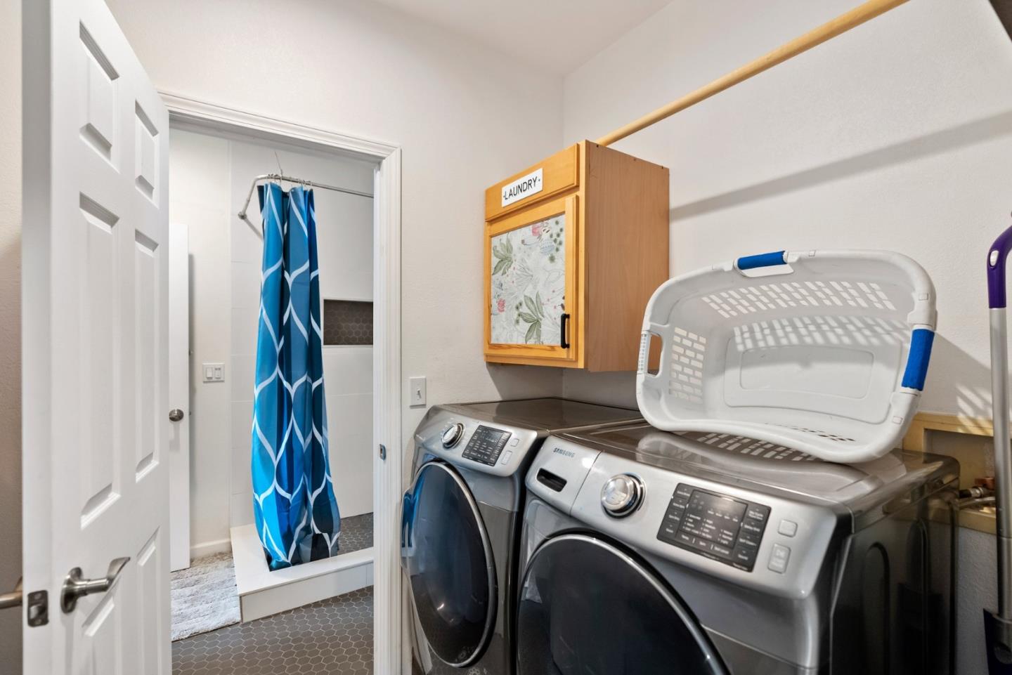 1650 Cambrian Drive Salinas, CA 93906 - Photo 31 of 48 a utility room with dryer and washer