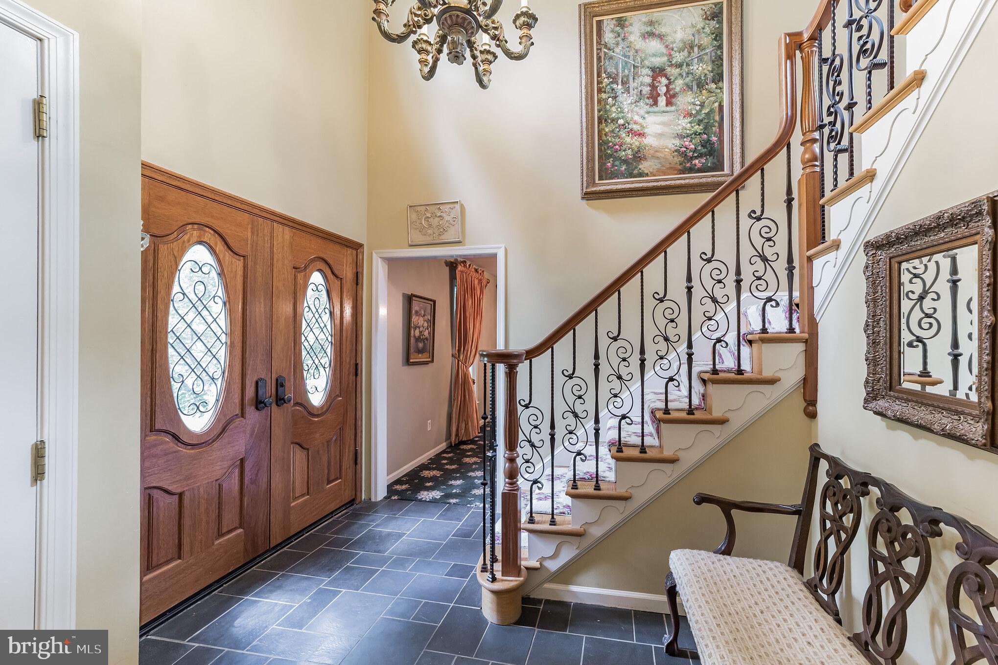 785 Gulph Road Wayne, PA 19087 - Photo 18 of 38 Entranceway