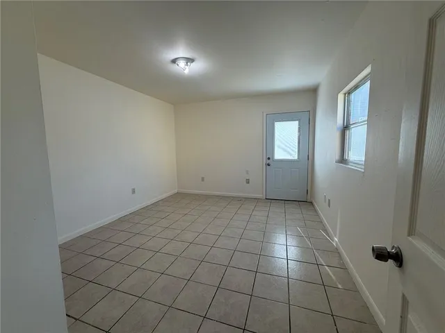 $1,500 | 2332 Martin Luther King Jr Boulevard, New Orleans, LA 70113