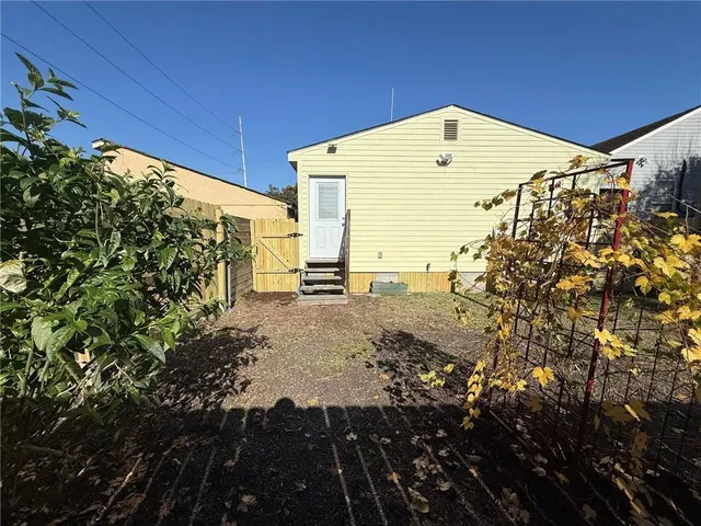 $1,500 | 2332 Martin Luther King Jr Boulevard, New Orleans, LA 70113