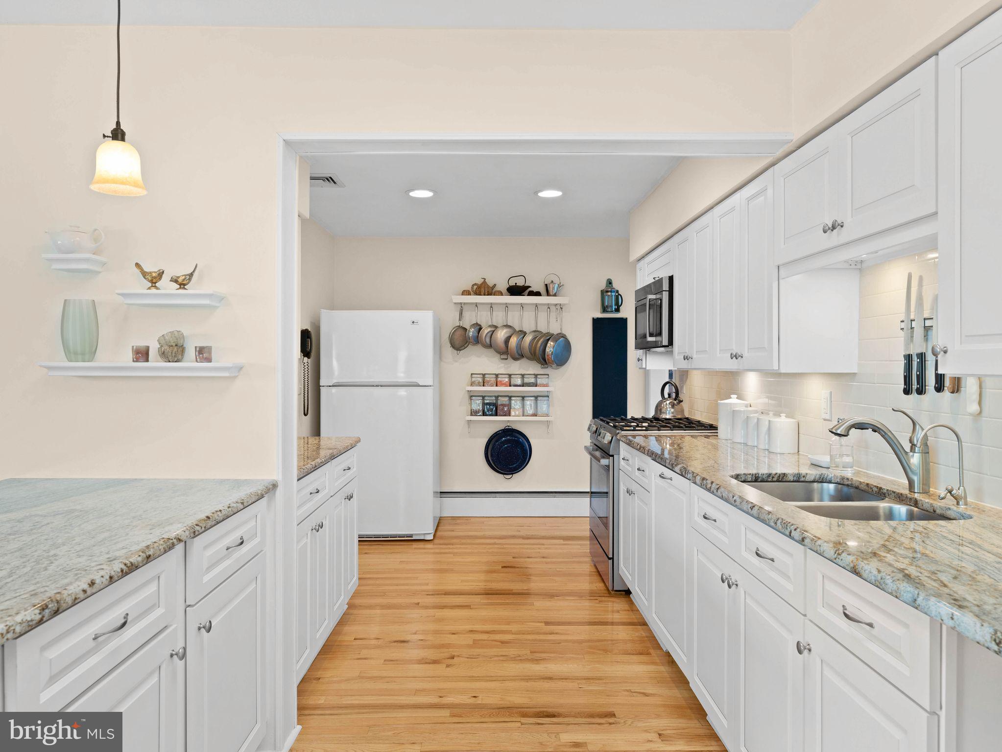 20 Delaware Avenue Ewing, NJ 08628 - Photo 13 of 37