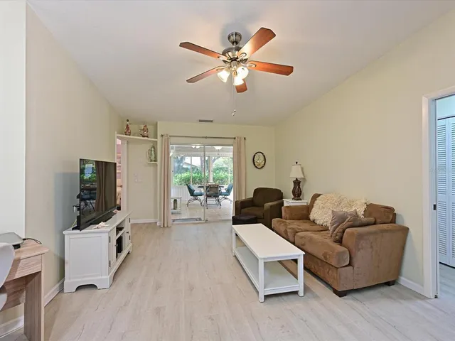 $330,000 | 5613 Garden Lakes Drive, Unit 5613, Bradenton, FL 34203