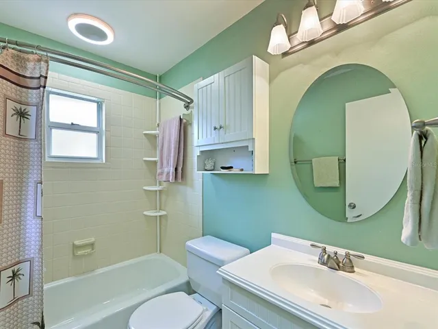 $330,000 | 5613 Garden Lakes Drive, Unit 5613, Bradenton, FL 34203