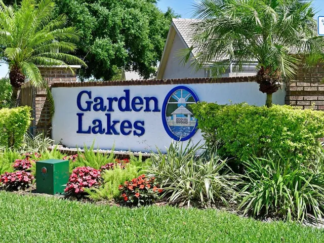 $330,000 | 5613 Garden Lakes Drive, Unit 5613, Bradenton, FL 34203