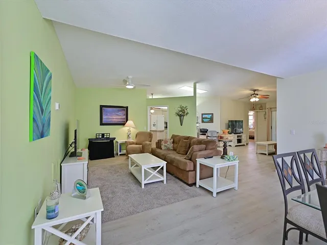 $330,000 | 5613 Garden Lakes Drive, Unit 5613, Bradenton, FL 34203