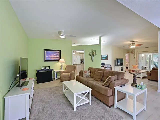 $330,000 | 5613 Garden Lakes Drive, Unit 5613, Bradenton, FL 34203