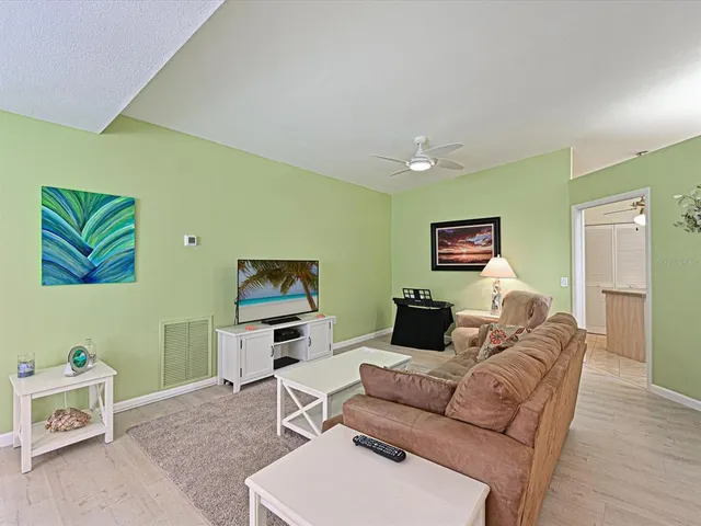 $330,000 | 5613 Garden Lakes Drive, Unit 5613, Bradenton, FL 34203