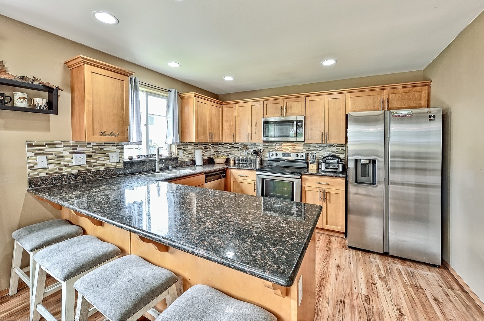 2385 Southwest Navigator Loop Oak Harbor, WA 98277 - Photo 12 of 31 Gallery Image 12