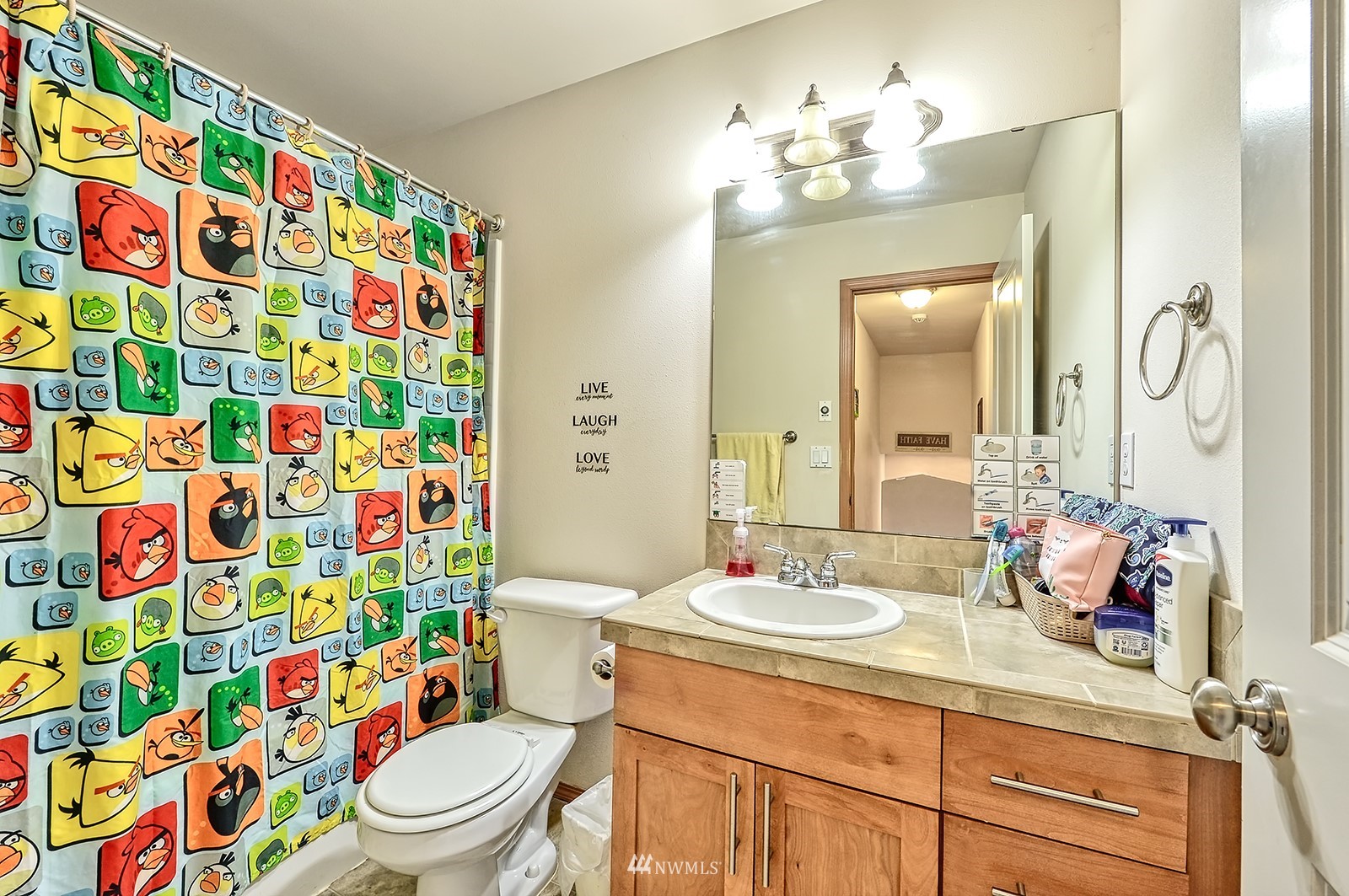 2385 Southwest Navigator Loop Oak Harbor, WA 98277 - Photo 16 of 31 Gallery Image 16