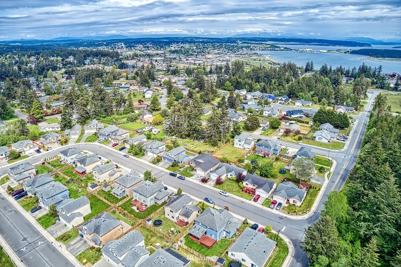 2385 Southwest Navigator Loop Oak Harbor, WA 98277 - Photo 29 of 31 Gallery Image 29