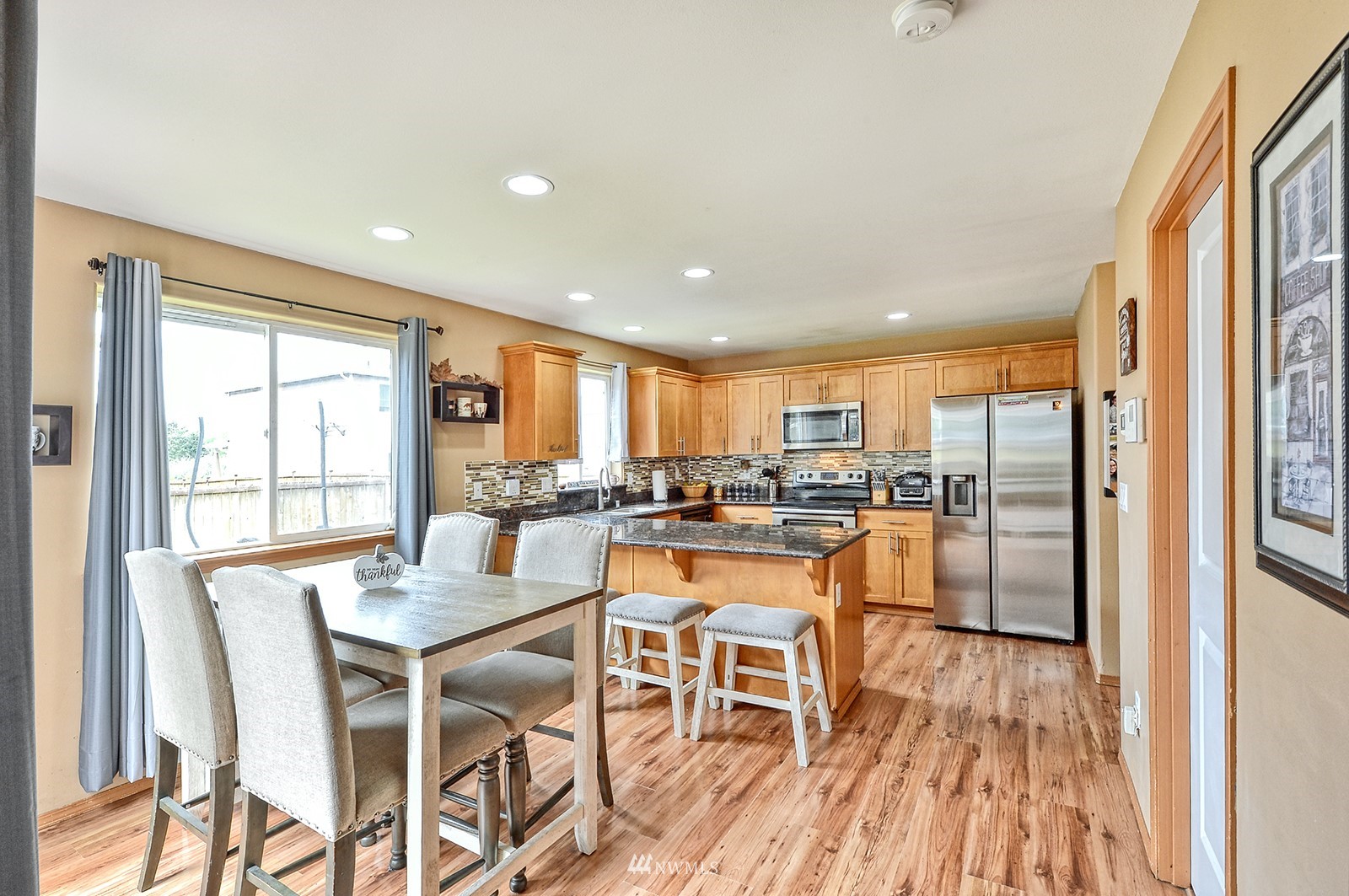 2385 Southwest Navigator Loop Oak Harbor, WA 98277 - Photo 10 of 31 Gallery Image 10