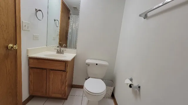 $2,300 | 18100 Rita Road, Unit 2D, Tinley Park, IL 60477