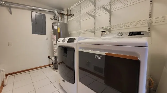 $2,300 | 18100 Rita Road, Unit 2D, Tinley Park, IL 60477