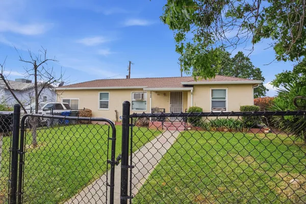 $439,000 | 898 Yosemite Parkway, Merced, CA 95341