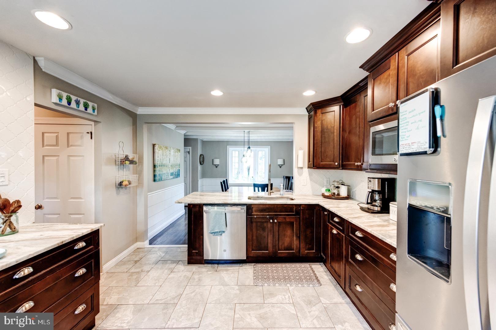 114 Devon Road Chalfont, PA 18914 - Photo 12 of 23 Kitchen
