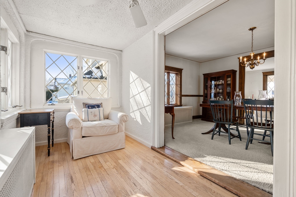 28 Rice Street Wellesley, MA 02481 - Photo 12 of 23