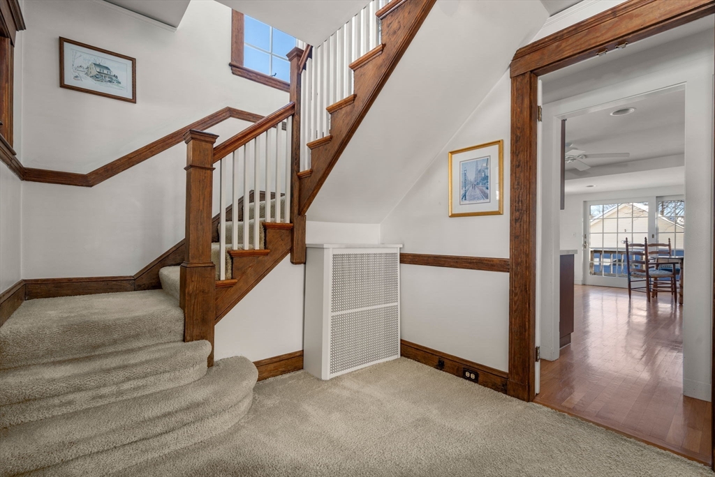 28 Rice Street Wellesley, MA 02481 - Photo 14 of 23