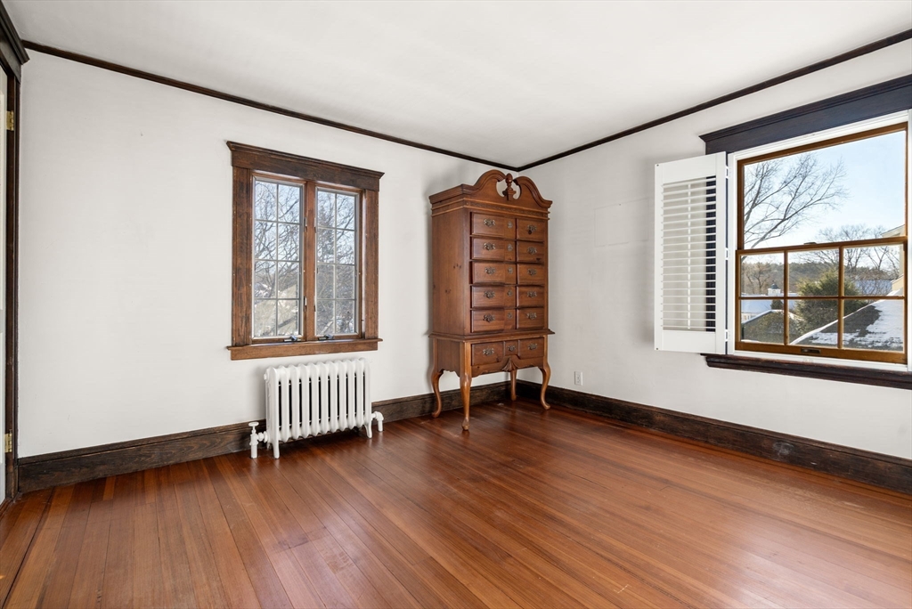 28 Rice Street Wellesley, MA 02481 - Photo 18 of 23