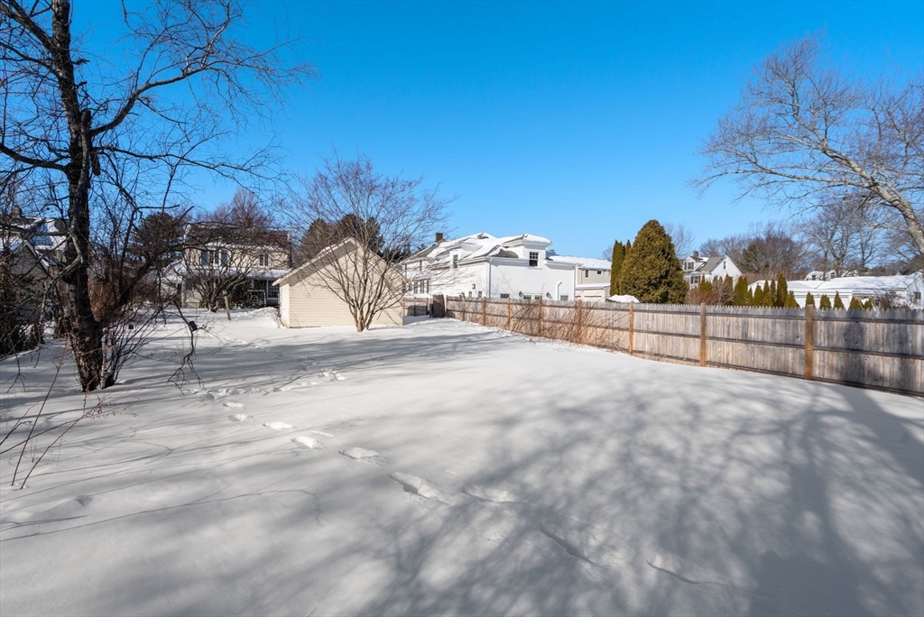 28 Rice Street Wellesley, MA 02481 - Photo 20 of 23