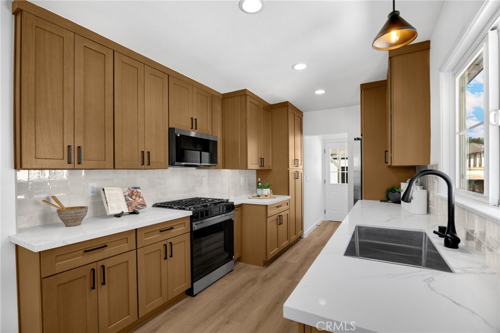 6112 Freckles Road Lakewood, CA 90713 - Photo 12 of 46