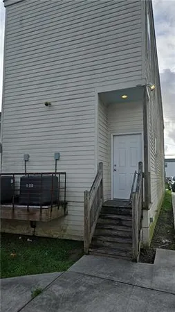 $1,325 | 3511 Hamburg Street, New Orleans, LA 70122