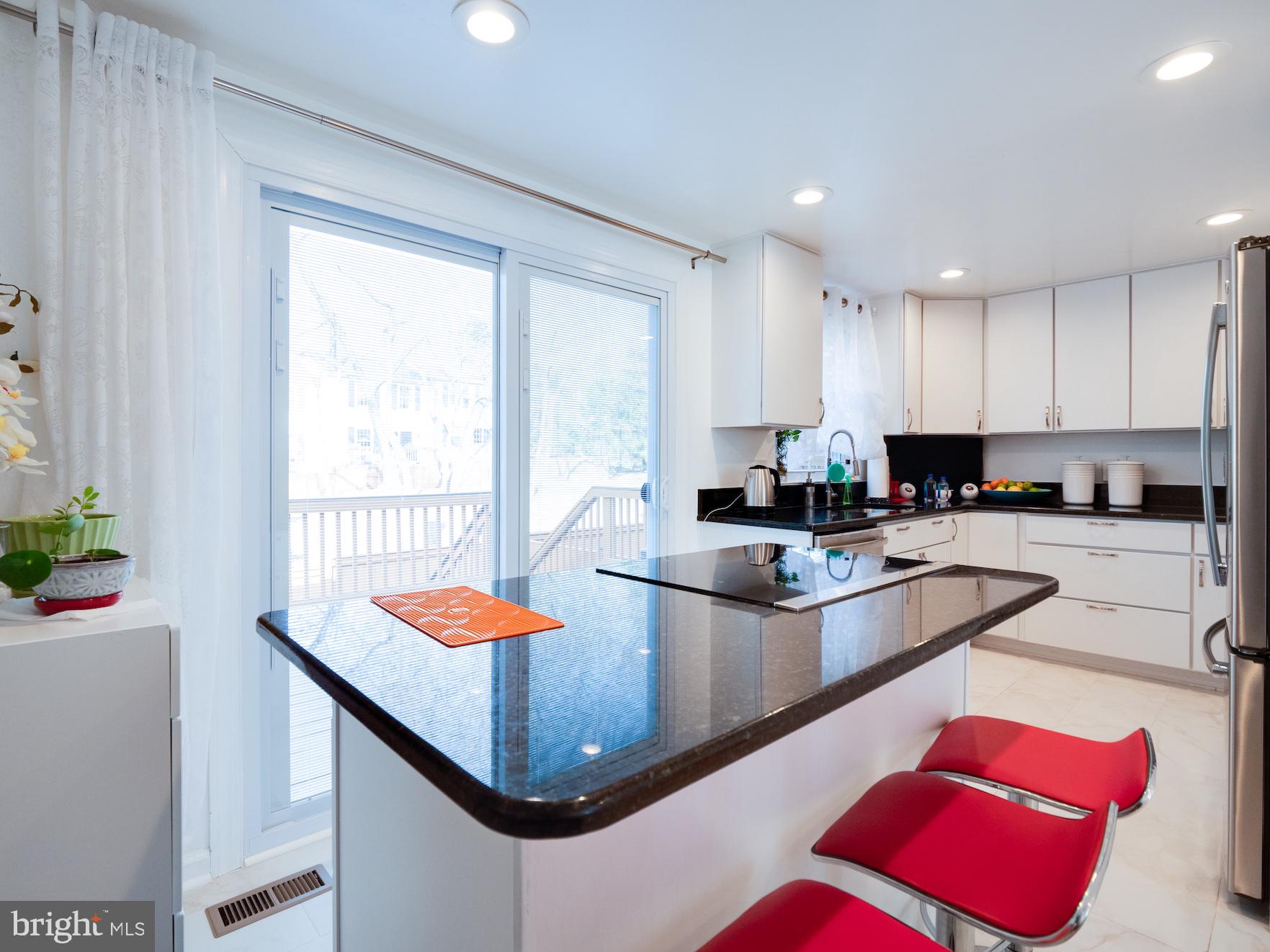 1677 Bayfield Way Reston, VA 20194 - Photo 12 of 47 Kitchen Island