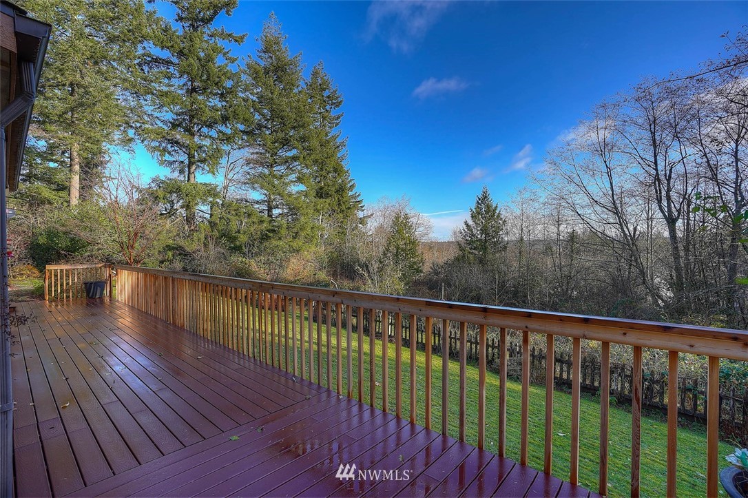 238 Southwest Oak Road Port Orchard, WA 98367 - Photo 3 of 36 Gallery Image 3