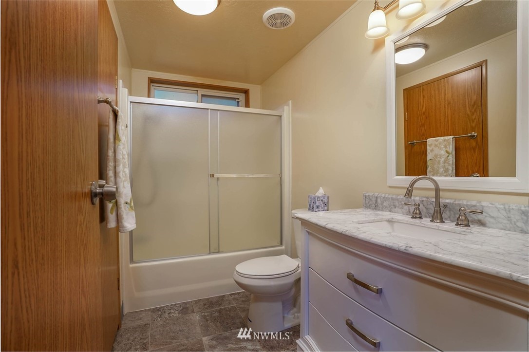 238 Southwest Oak Road Port Orchard, WA 98367 - Photo 22 of 36 Gallery Image 22