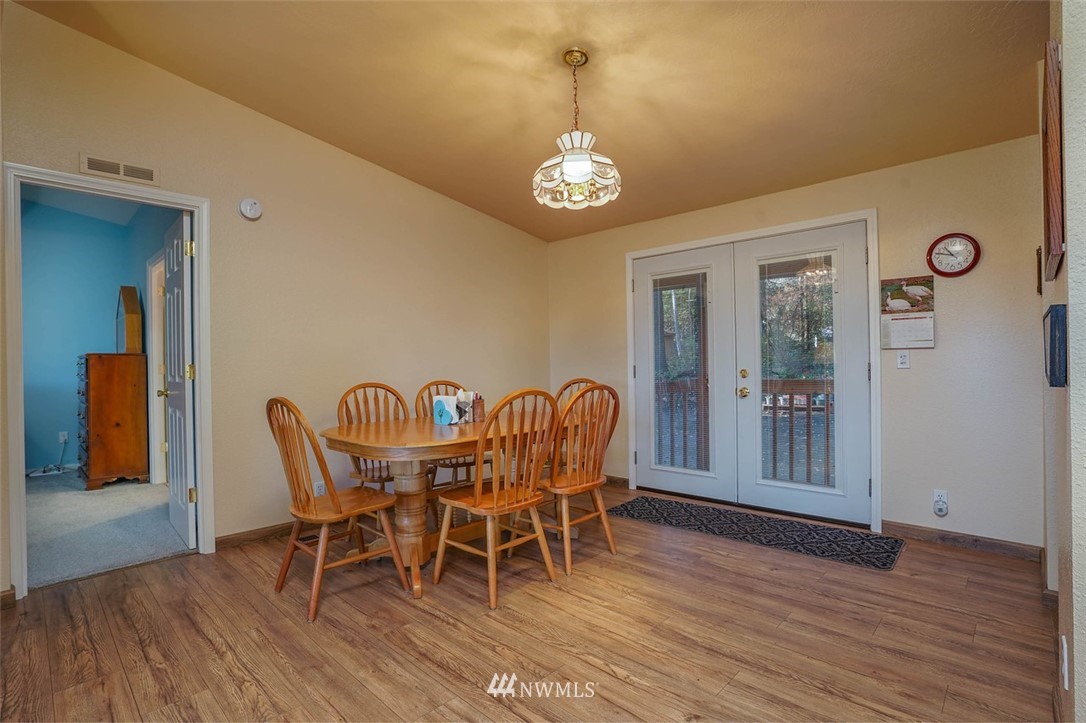 238 Southwest Oak Road Port Orchard, WA 98367 - Photo 6 of 36 Gallery Image 6
