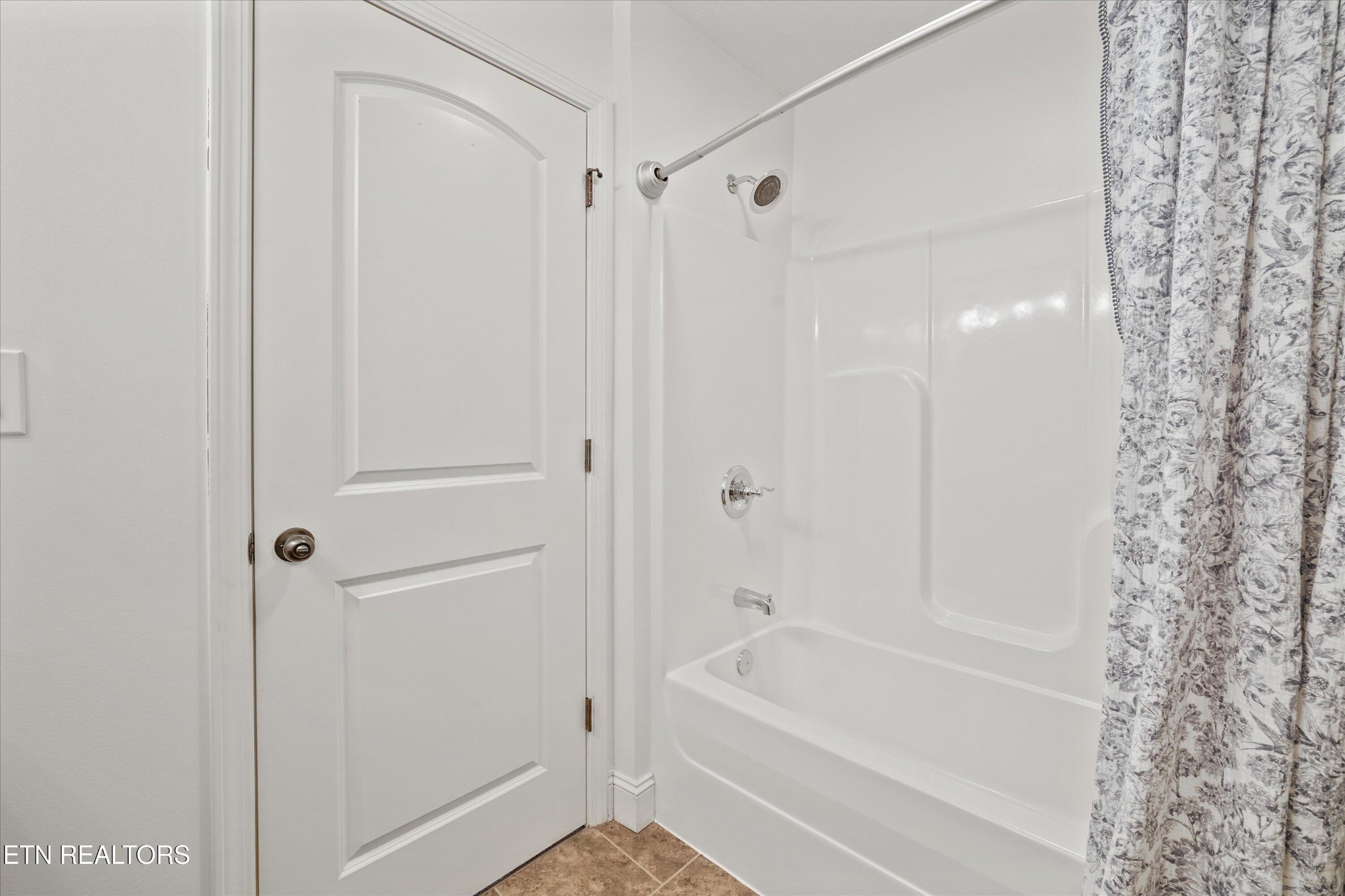 165 Crossroads Boulevard Oak Ridge, TN 37830 - Photo 27 of 39 Gallery Image 27