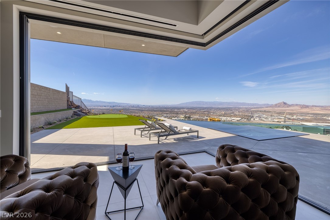 563 Grand Rim Drive Henderson, NV 89012 - Photo 3 of 67