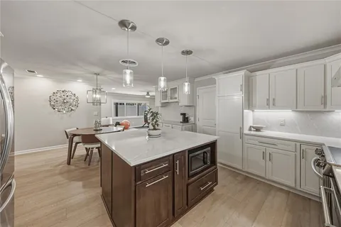 $850,000 | 6717 Cardinal Drive South, St. Petersburg, FL 33707