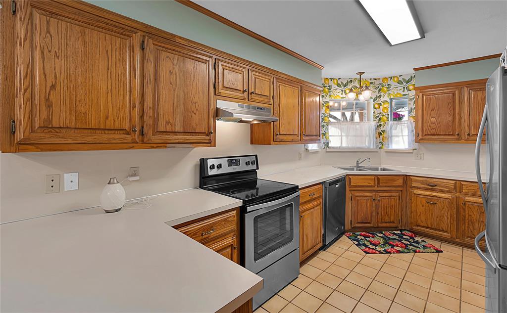 724 West 4th Street McGregor, TX 76657 - Photo 14 of 40