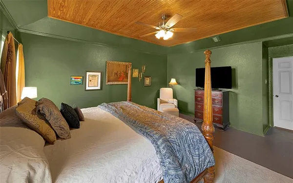 $329,000 | 724 West 4th Street, McGregor, TX 76657