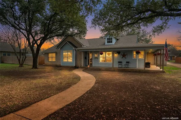 $329,000 | 724 West 4th Street, McGregor, TX 76657