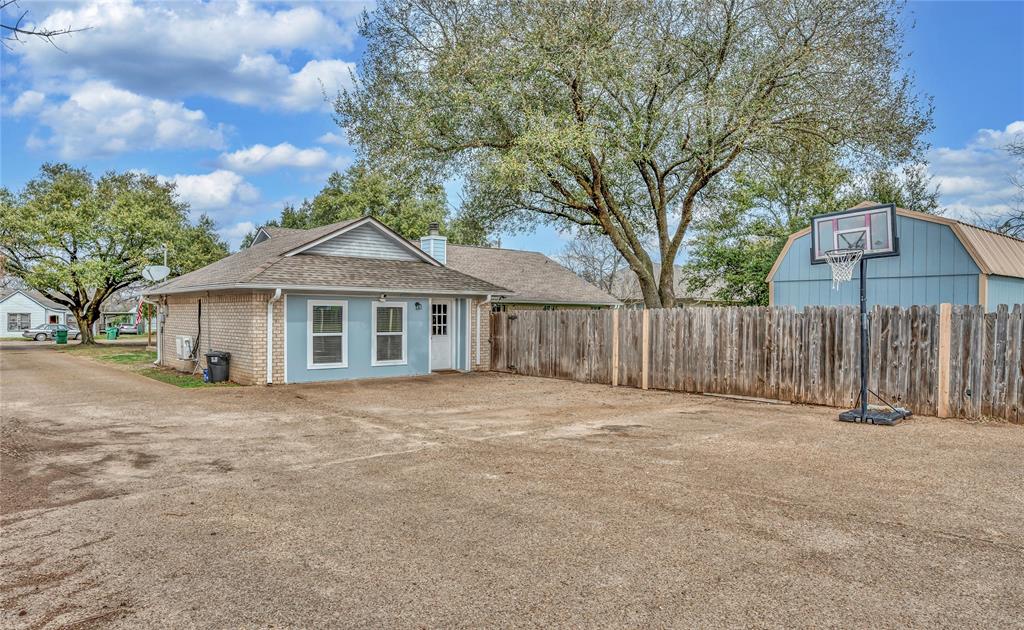 724 West 4th Street McGregor, TX 76657 - Photo 38 of 40
