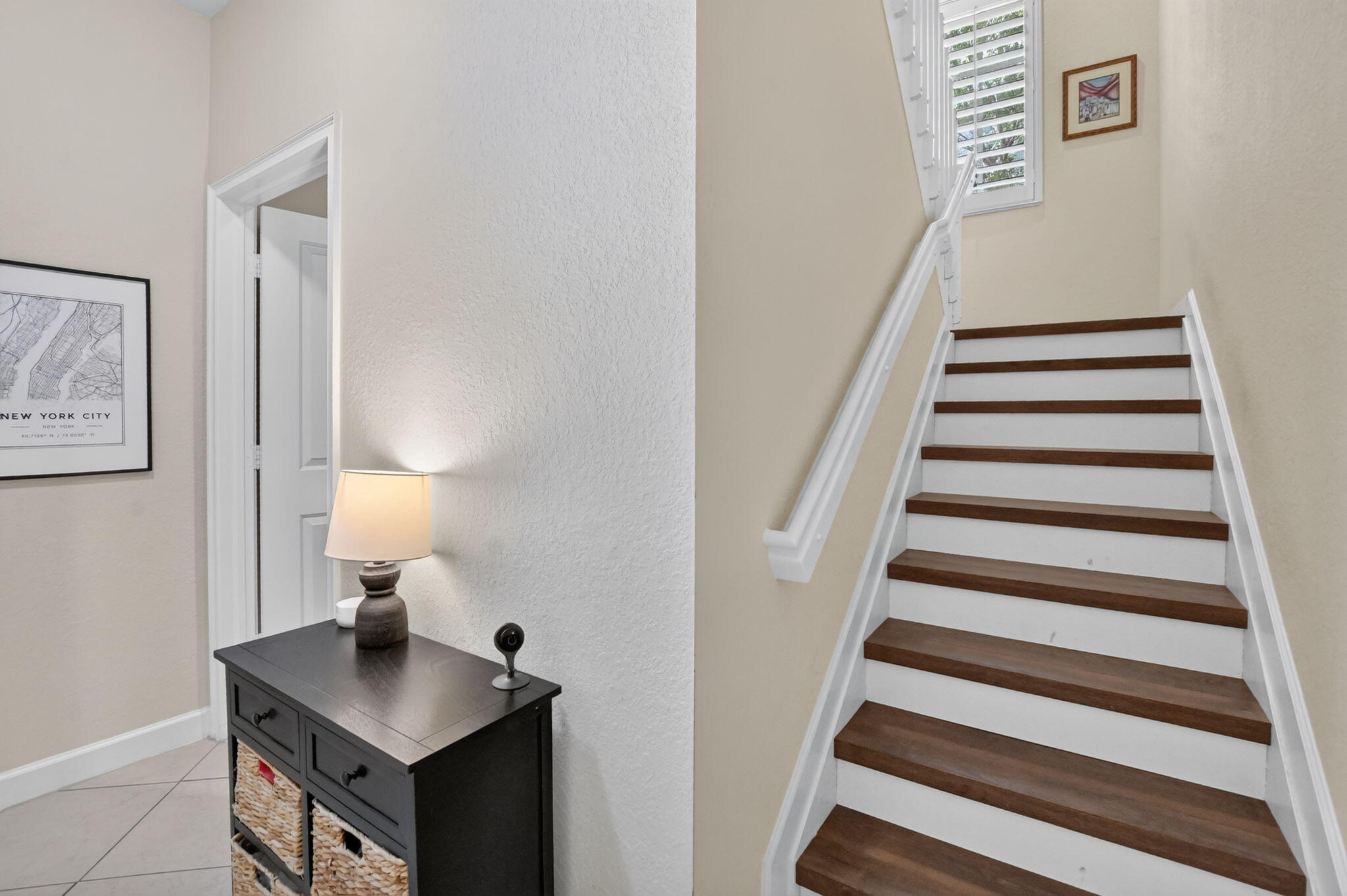 27 Northwest Hawthorne Place Boca Raton, FL 33432 - Photo 4 of 52 11-web-or-mls-DSC_0909