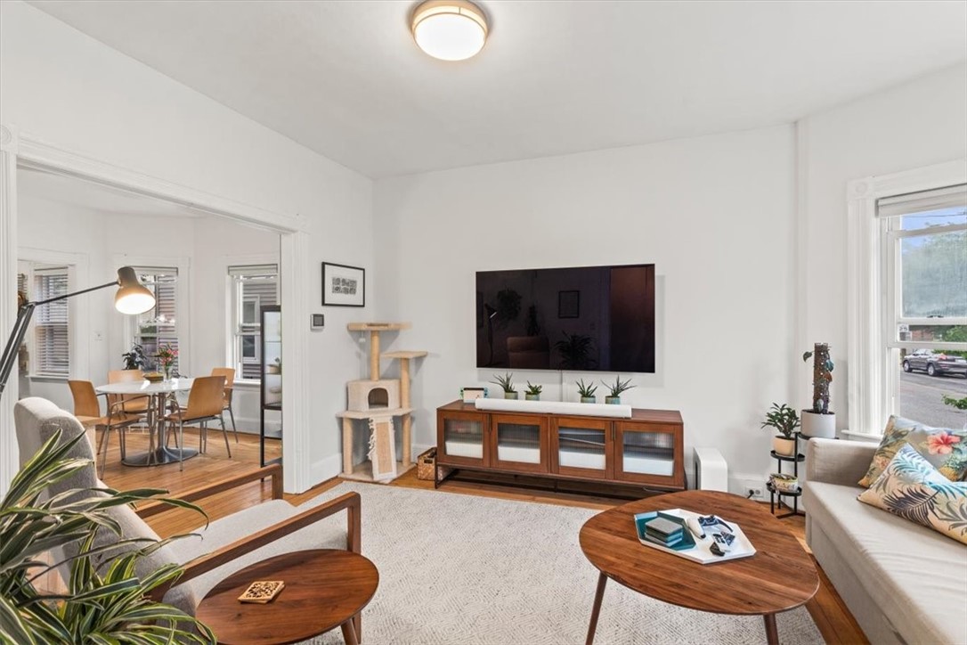206 Rochambeau Avenue, Unit 1 Providence, RI 02906 - Photo 6 of 32