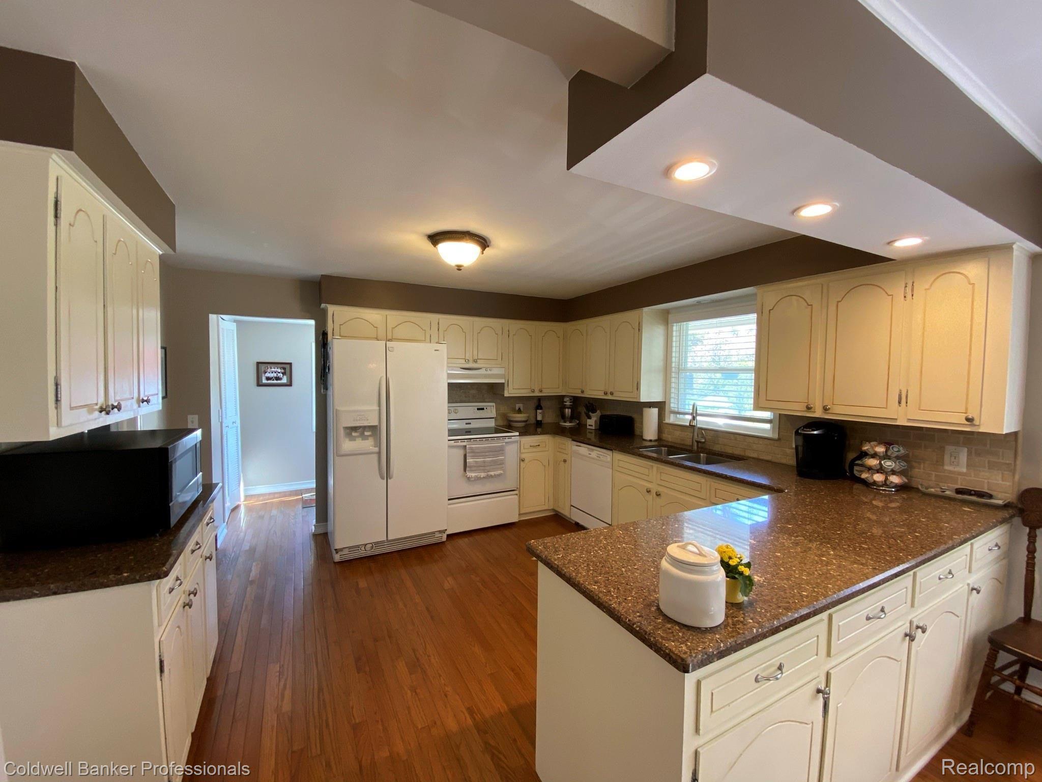 4870 Lum Road Attica, MI 48412 - Photo 10 of 44 IMG_4412.JPEG