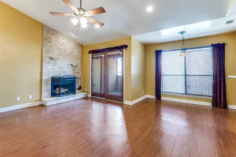 $144,900 | 1908 Cloisters Drive, Unit 522, Arlington, TX 76011