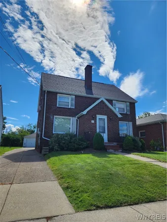 $275,000 | 42 Onondaga Avenue, West Seneca, NY 14220